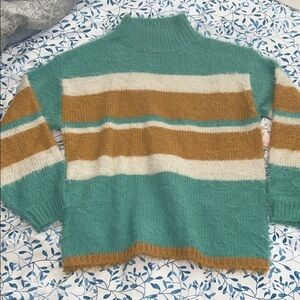 S/m Fuzzy sweater teal cream and gold